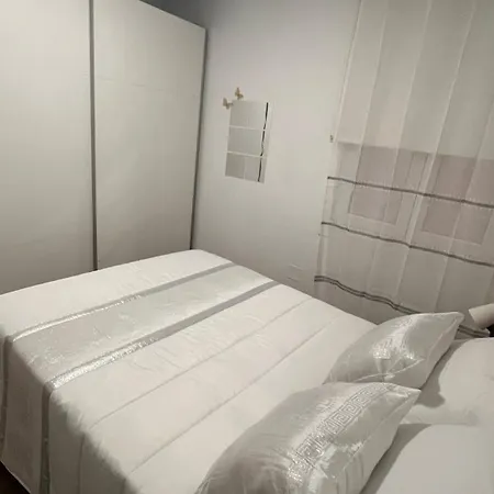 La De Fredyy - Tres Marias Apartment